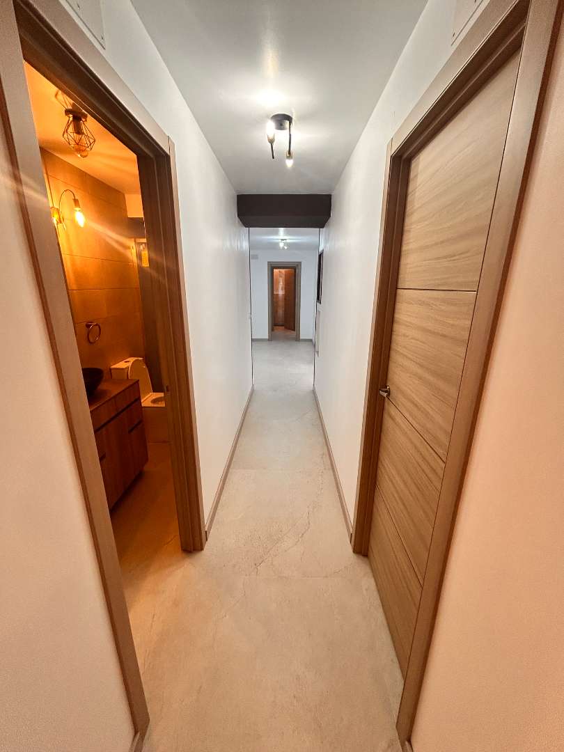 Piso en venta en Carrer del Capità Baltasar Tristany, Reina Victoria - Miguel Hernández — 1/15